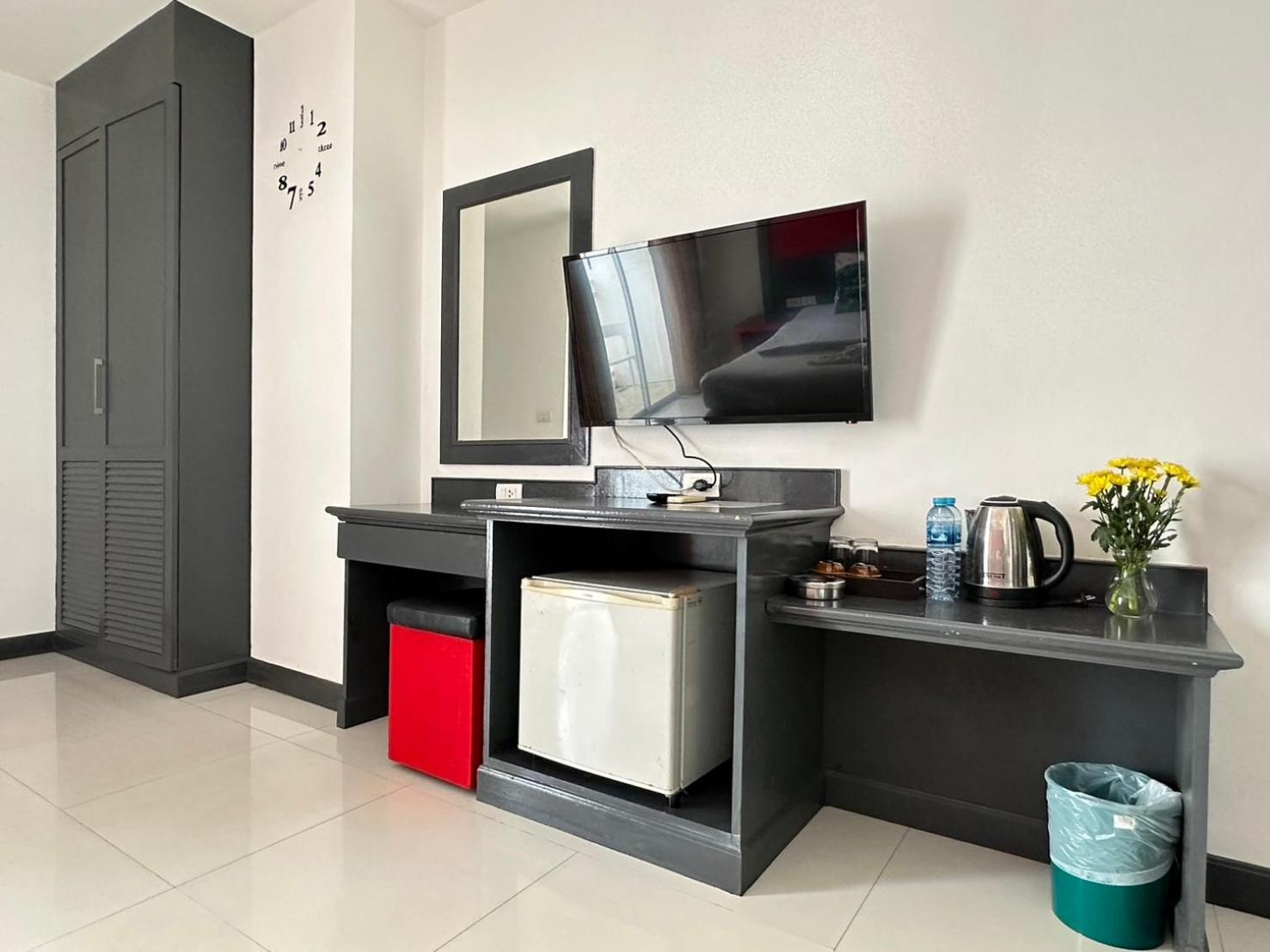 Hotel Baya Phuket Patong Экстерьер фото